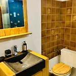 Comfortable With Garden In Apartment *