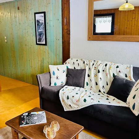 아파트 Cozy With Garden Parking And Mont-blanc View 샤모니